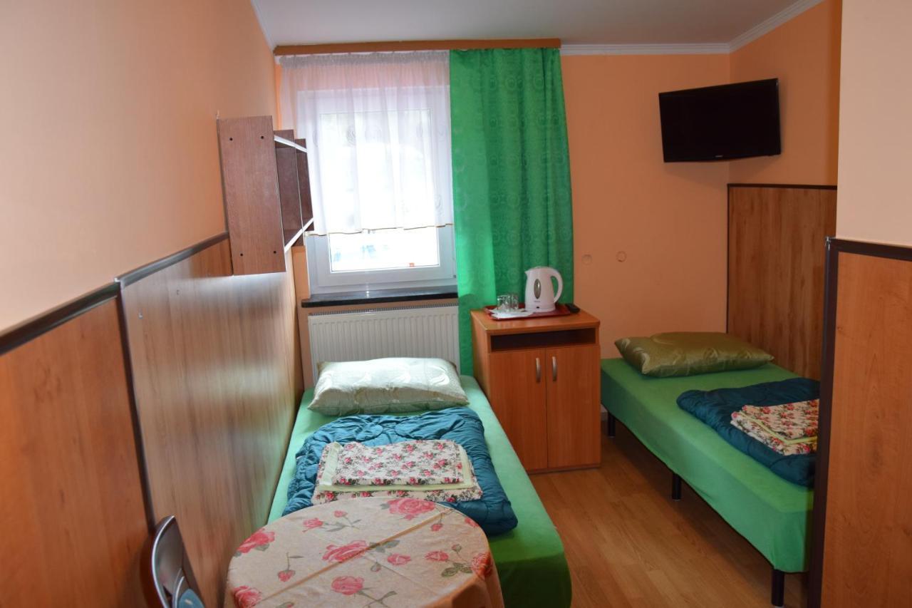 Osrodek Wypoczynkowy Pod Szczelincem Hotel Karlow Bagian luar foto